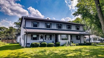 1711 Blue Mounds St, Black Earth, WI 53515