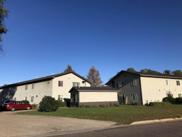 813 S Dousman St, Prairie Du Chien, WI 53821