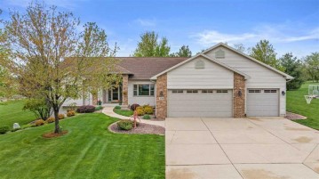 3250 Conservancy Estates Ln, Burke, WI 53590