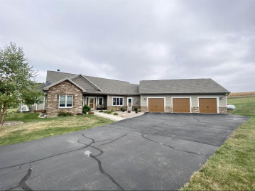 W6030 Buehler Rd, Monroe, WI 53566