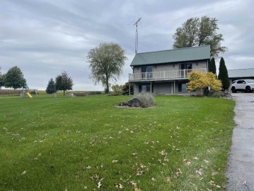 W6320 Milligan Rd, Chester, WI 53963