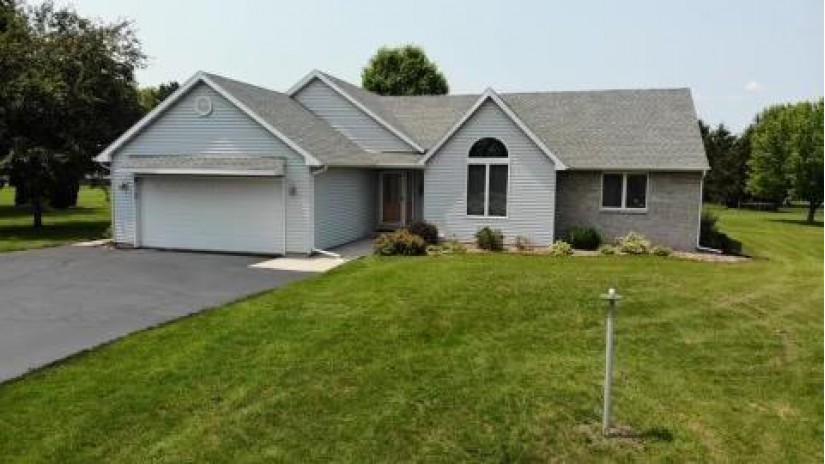 11942 S County Road H Newark, WI 53511 by Briggs Realty Group, Inc $380,000