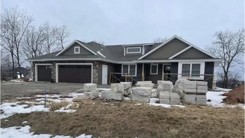 4290 Stonegate Dr Algoma, WI 54904 by South Central Non-Member $549,900