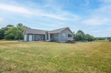 204 1st Ave, Clear Lake, WI 54005