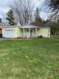 241 Center Street, Rosholt, WI 54473