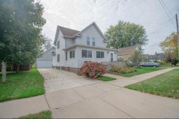 132 East 6th Avenue, Stanley, WI 54768