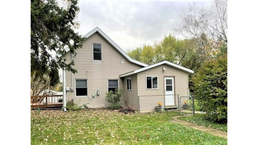 305 Blaisdell Avenue Hatley, WI 54440 by Re/Max Excel $120,000