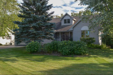 2439 Cherrywood Ln, Sister Bay, WI 54234