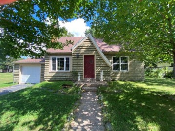 313 First St N, Eagle River, WI 54521