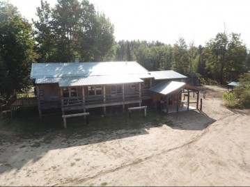 7572 Blackberry Dr, Sugar Camp, WI 54501