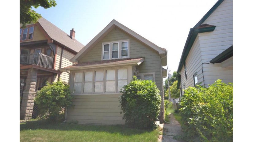 1548 S 72nd St Milwaukee, WI 53214 by Cherry Home Realty, LLC $149,900