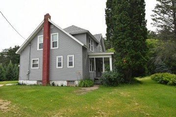 415 Walkush St, Berlin, WI 54923-1013