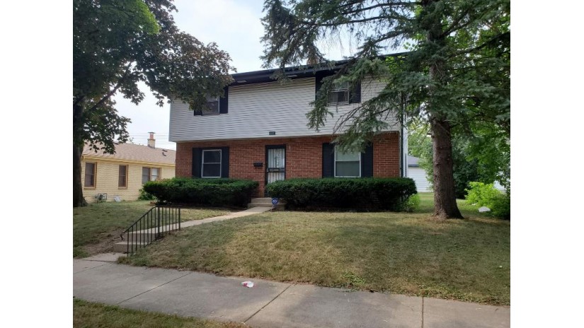 5541 W Leon Ter Milwaukee, WI 53216 by Coldwell Banker Realty $149,900