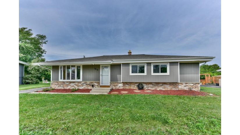 3432 Indian Trl Caledonia, WI 53402 by Homestead Realty, Inc $217,500