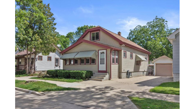 1508 S 87th St West Allis, WI 53214 by First Weber Inc - Brookfield $179,900