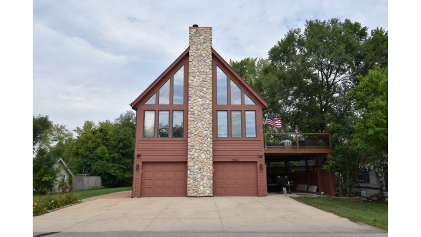 7034 N Tichigan Rd Waterford, WI 53185 by Shorewest Realtors $575,000