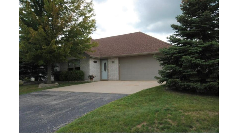 830 Dylan Dr Elkhorn, WI 53121 by Keefe Real Estate-Commerce Ctr $227,900