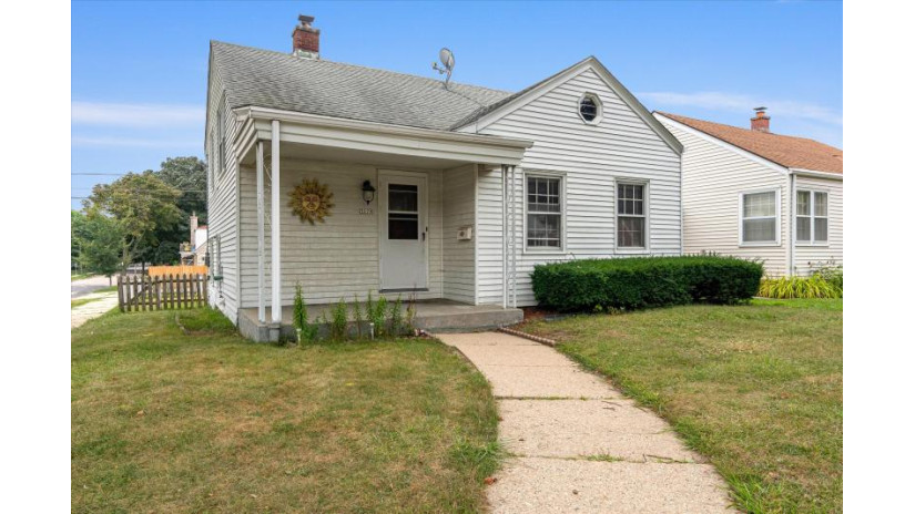 3179 S 29th St Milwaukee, WI 53215 by Riverwest Realty Milwaukee $149,900