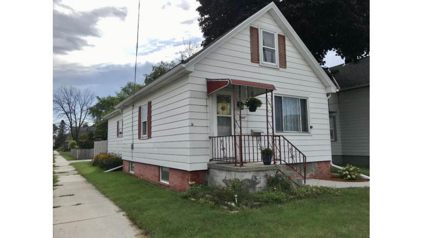 2047 N 15th St Sheboygan, WI 53081 by Century 21 Moves $129,900