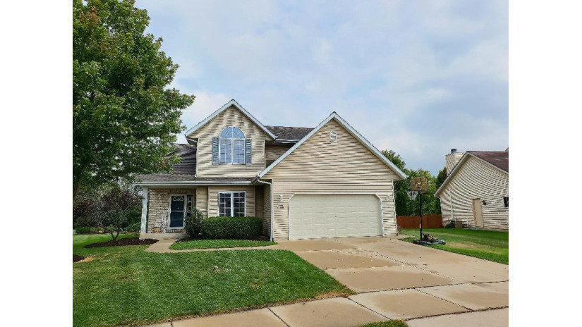 W203N16356 White Oak Cir Jackson, WI 53037 by Century 21 Affiliated-Wauwatosa $375,000