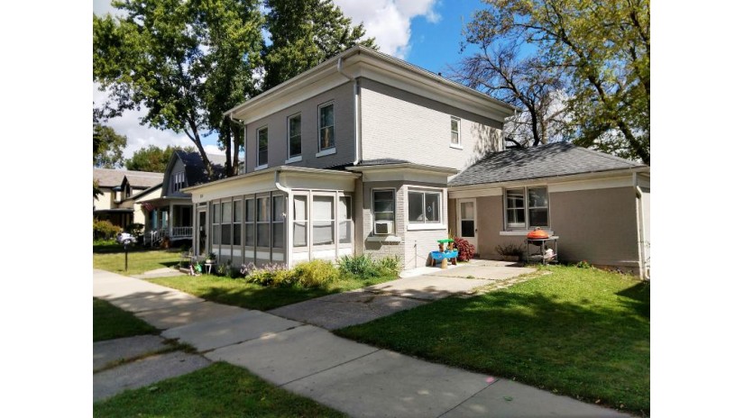 213 S Washington St Watertown, WI 53094 by RE/MAX Solutions $154,900