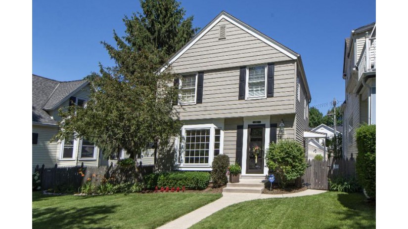 4822 N Larkin St Whitefish Bay, WI 53217 by First Weber Inc -NPW $396,000