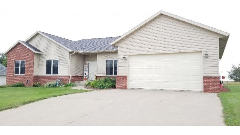 92 Katie Ln Cashton, WI 54619 by Coldwell Banker River Valley, REALTORS $289,900