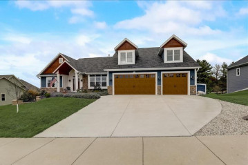 3318 Heartlake Cir, Slinger, WI 53086