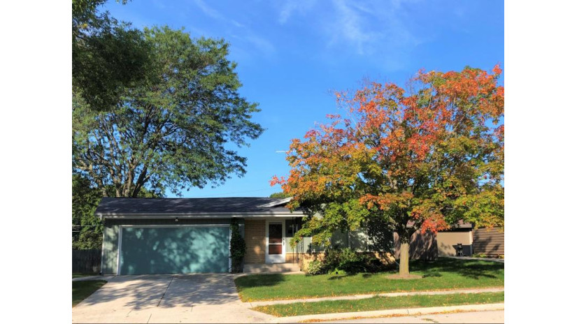 1812 S 25th St Sheboygan, WI 53081 by Village Realty & Development $209,900