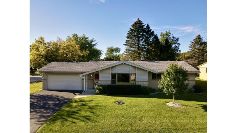 N89W18270 Lambs Ln Menomonee Falls, WI 53051 by First Weber Inc - Menomonee Falls $299,900