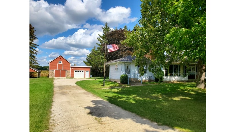 W402 County Road D Spring Prairie, WI 53105 by Shorewest Realtors $250,000