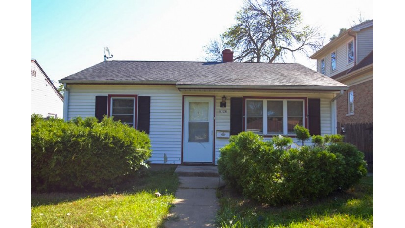 6128 N 39th St Milwaukee, WI 53209 by Shorewest Realtors $49,800