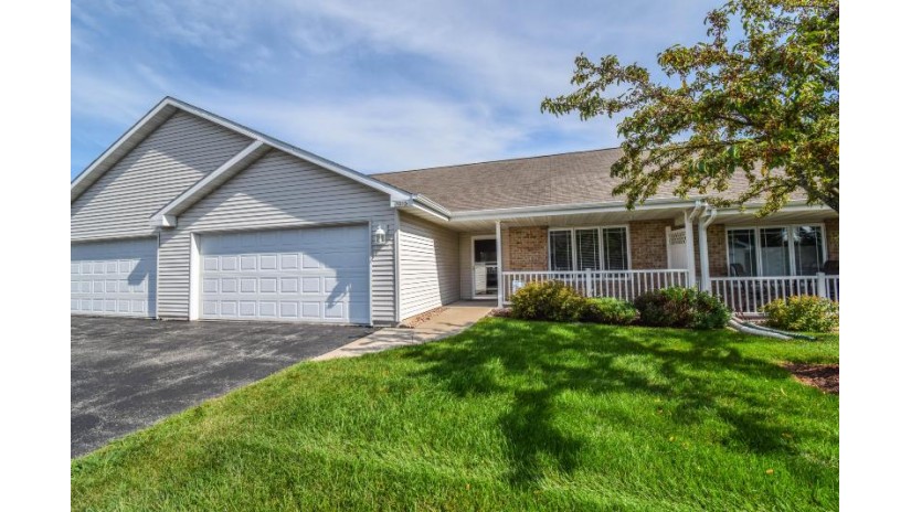 1513 Nutmeg Ct Sheboygan, WI 53081 by Redefined Realty Advisors LLC $224,900