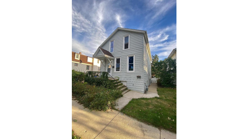 2313 E Morgan Ave Milwaukee, WI 53207 by Resolute Real Estate LLC $155,000