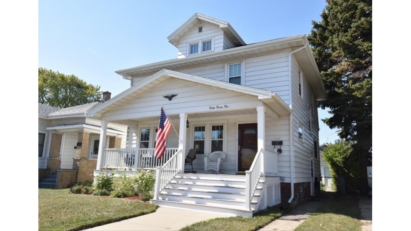 1222 Monroe Ave Racine, WI 53405 by RE/MAX Newport $179,900