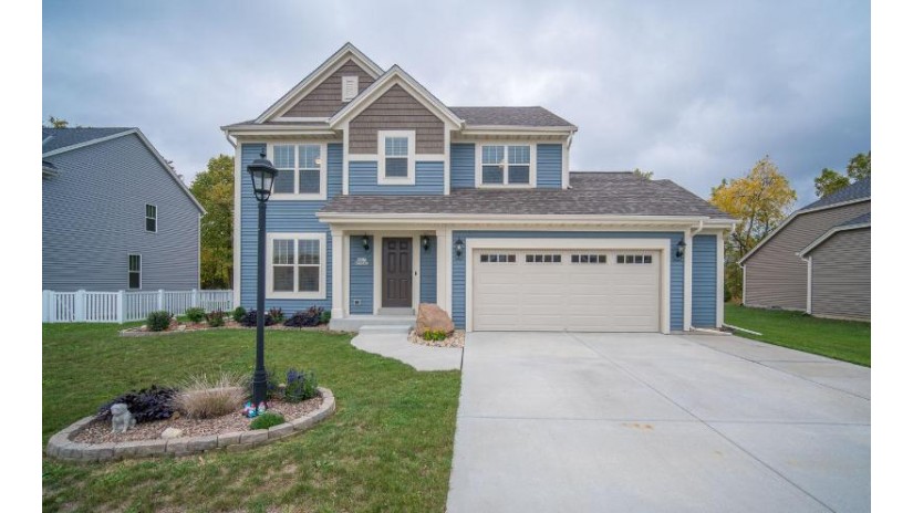 W207N17349 Parkview Dr Jackson, WI 53037 by EXP Realty, LLC~MKE $399,900