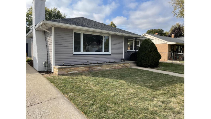 2912 24th Ave Kenosha, WI 53140 by RealtyPro Professional Real Estate Group $189,900