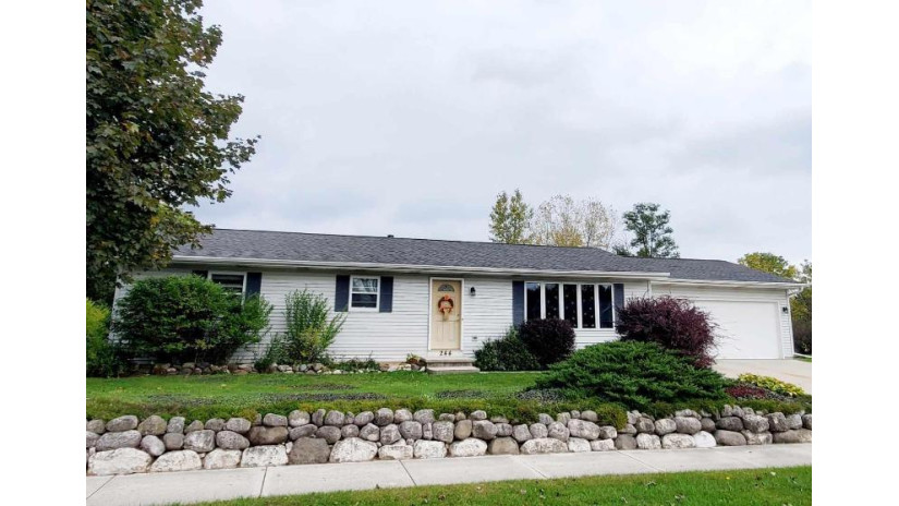 244 Hillcrest Dr Kiel, WI 53042 by Hollrith Realty, Inc $189,900