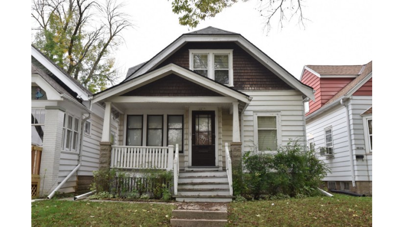 4827 N 36th St Milwaukee, WI 53209 by Shorewest Realtors $70,000