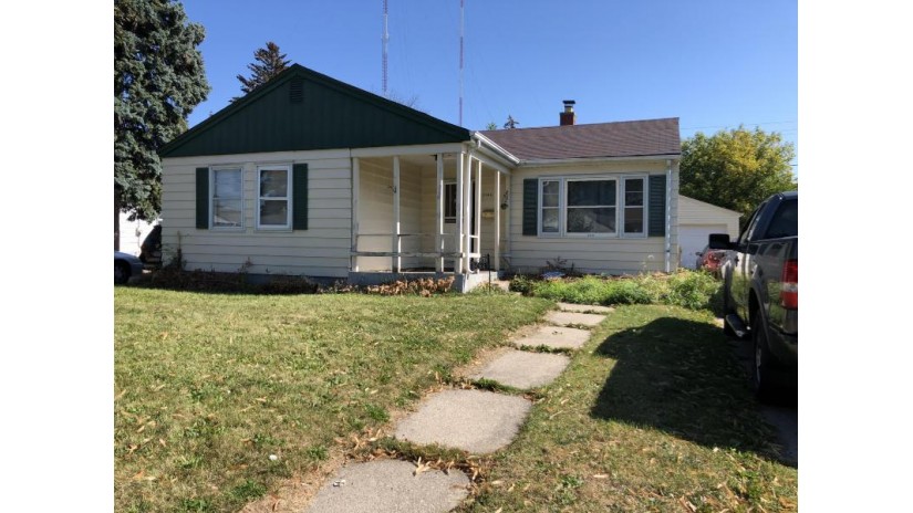 5084 N 19th Pl Milwaukee, WI 53209 by RE/MAX Lakeside-North $69,900