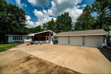 E1961 250th Avenue, Elmwood, WI 54740