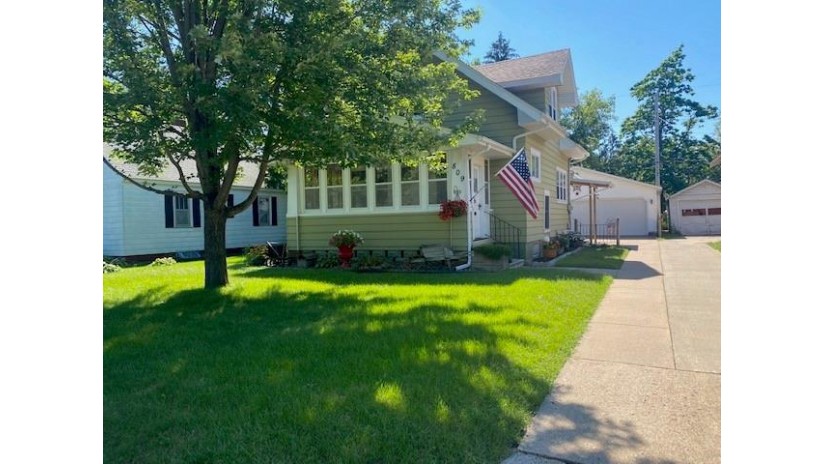 809 Stanley Street Chippewa Falls, WI 54729 by Cb Brenizer/Chippewa $182,500