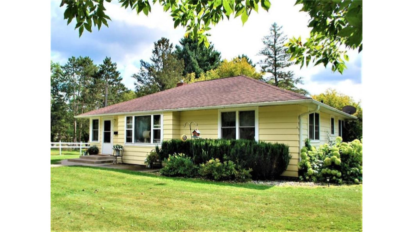 102 East College Avenue Ladysmith, WI 54848 by Cb Northern Escape/Ladysmith $89,900