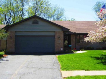 6143 Carriage Green Way, Rockford, IL 61108