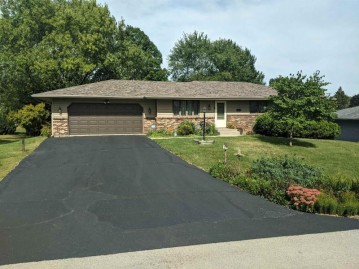 7408 Russett Wood Trail, Cherry Valley, IL 61016