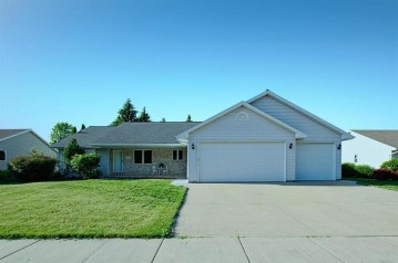 418 W Florida Avenue, Little Chute, WI 54140