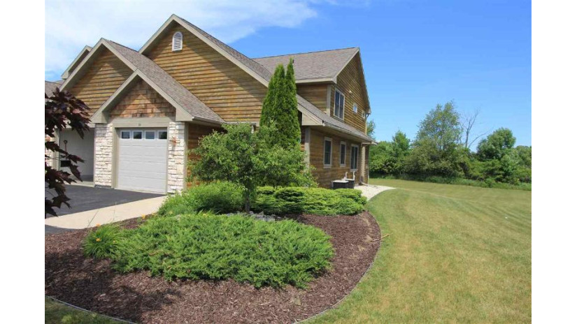 7577 Meadow Ridge Road Egg Harbor, WI 54209 by Rlt Real Estate Llc $379,900