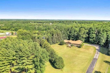 18700 Rocky Court, Mishicot, WI 54208
