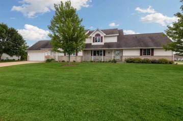 201 Church Road, Luxemburg, WI 54217