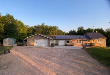 N6500 Pensaukee Lake Road, Washington, WI 54111